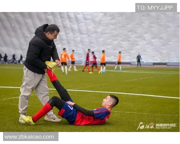 新疆足球明星的崛起与奋斗历程展现多元文化的魅力与激情