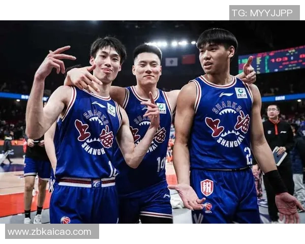 明星篮球宣传照展现运动魅力与青春活力的完美结合